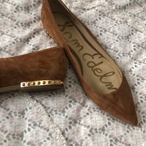 Sam Edelman Cognac Suede Pointed Toe Flats with Gold Stud Heel EUC 9.5M
